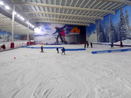 Family ski resorts United Kingdom – Families and children The Snow Centre – Hemel Hempstead