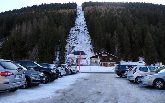 Valdidentro: access to ski resorts and parking at ski resorts – Access, Parking Cima Piazzi/San Colombano – Isolaccia/Oga Valdidentro: access to ski resorts and parking at ski resorts – Access, Parking Cima Piazzi/San Colombano – Isolaccia/Oga