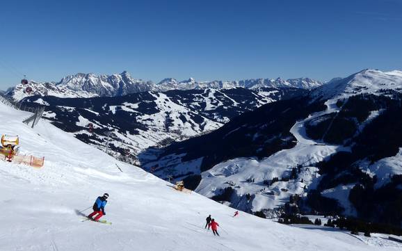 Skiing in Saalfelden Leogang