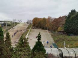 Bracknell Ski Centre (dry slopes)  (temporarily closed)