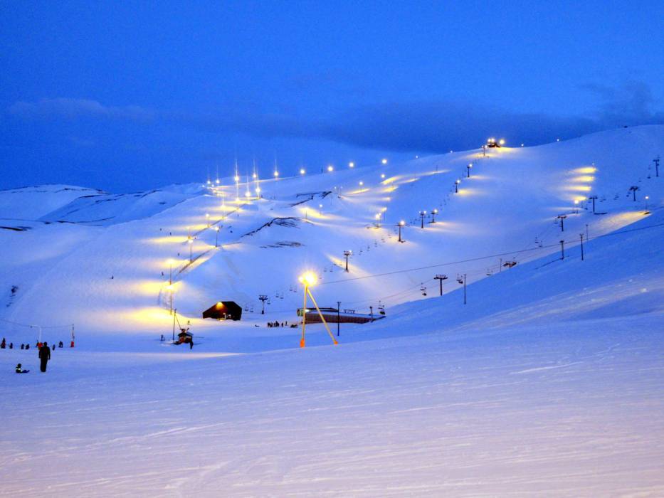 Ski resort Bláfjöll - Skiing Bláfjöll