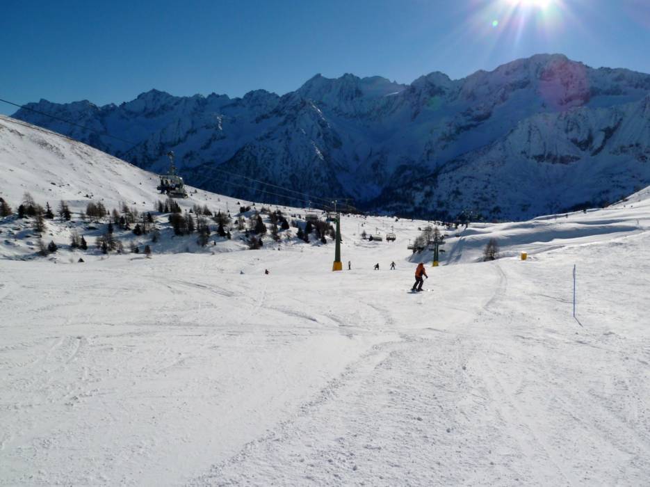 Ski resort Ponte di Legno/Tonale/Presena Glacier/Temù (Pontedilegno ...